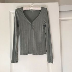 American eagle light green long sleeve top
